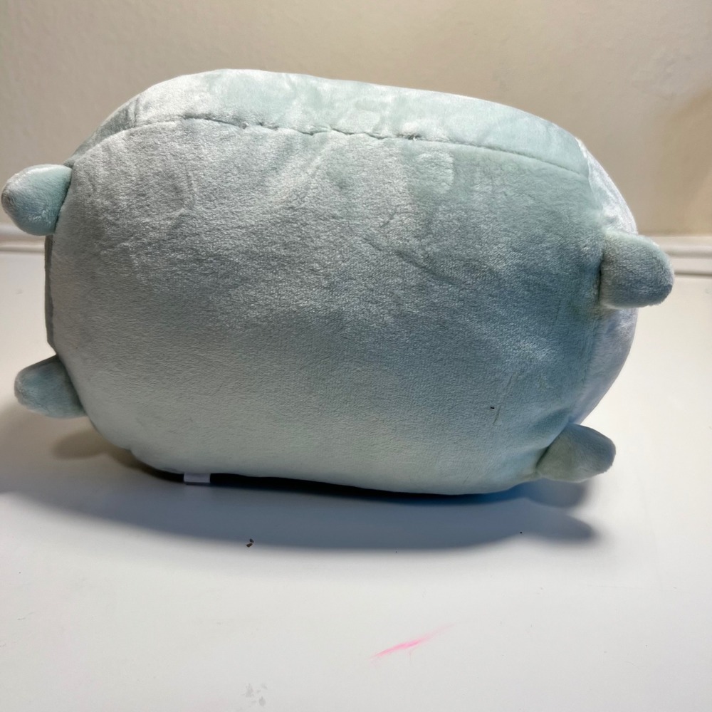 Small Dinosaur Plush Toy Mint Green Kawaii Soft Squishy Crown Accessory - Picture 7 of 8